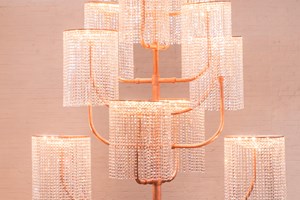 AI WEIWEI Chandelier, 2015. Copper, crystal and light fixtures 400 x 241 x 231 cm. Courtesy: the artist and GALLERIA CONTINUA, San Gimignano / Beijing / Les Moulins. Photo by: Oak Taylor-Smith